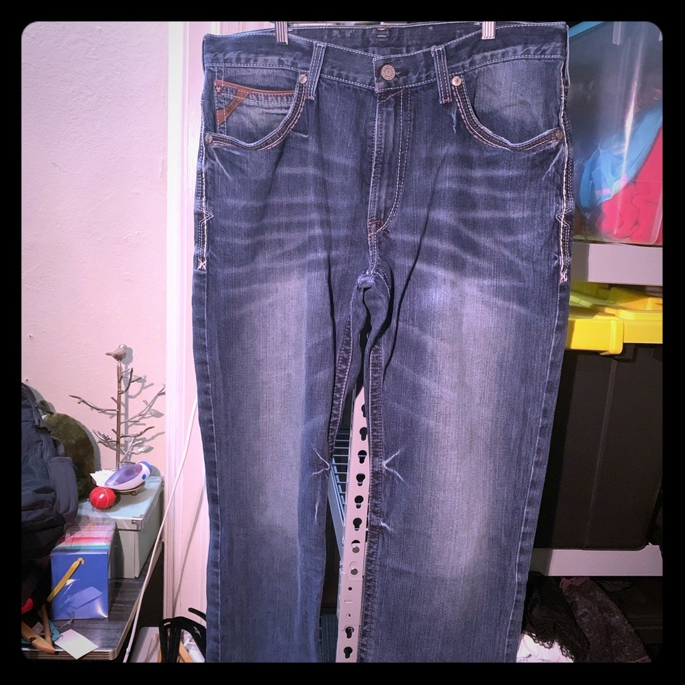 ~~~MENS ARIAT JEANS LIKE NEW~~~